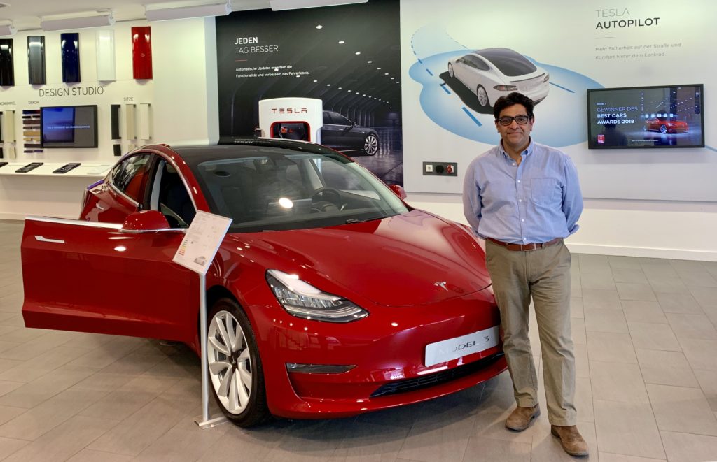 Ashvin Suri founder e-zoomed Tesla Showroom